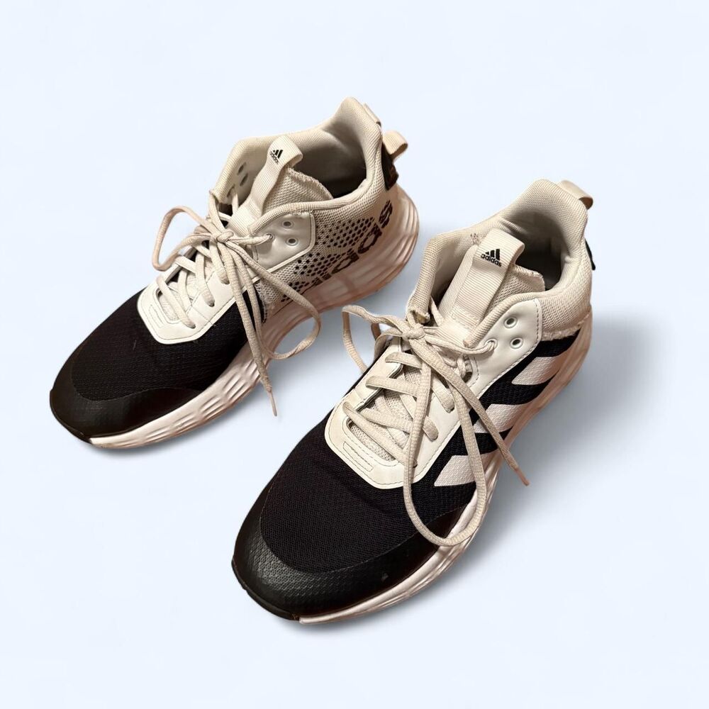 👟 ADIDAS OWNTHEGAME 2.0 BASKETBALL SNEAKERSSize: US Men's 7